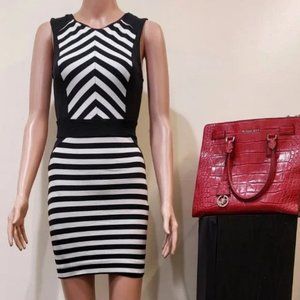 💥CHIC & SEXY💥 Striped Bodycon Mini Cocktail Dress in Black & White